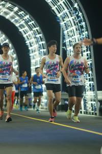 BIB: 41093, 40021, 43786
                            <button type="button" onclick="openModal(20502262)" class="btn btn-primary btn-sm float-right btn-popup" data-toggle="modal" data-target=".modal-high-quality">
                        <i class="fas fa-shopping-cart"></i> Add to Cart
                    </button>
                                            <button type="button" onclick="isThisMe(20502262, true)" class="btn btn-success btn-sm float-right btn-popup btn-isme hidden" data-toggle="tooltip" data-placement="bottom" title="นี่คือรูปของคุณใช่ไหม คลิกที่นี่เพื่อเอาเข้าอัลบั้ม">
                        <i class="fas fa-plus"></i> Add to album
                    </button>
                    <button type="button" onclick="isThisMe(20502262, false)" class="btn btn-warning btn-sm float-right btn-popup btn-isnotme hidden">
                        <i class="fas fa-ban"></i> Remove from album
                    </button>